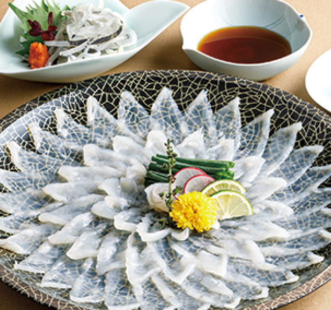 「関とら本店」とらふく刺身セット